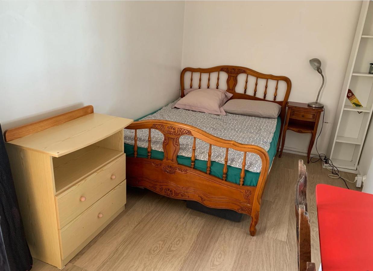 Une Chambre Simple Confortable Avec Acces Direct Aeroport D'Orly Eksteriør bilde